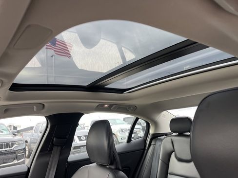 Used 2024 Volvo S60 B5 Core image 18