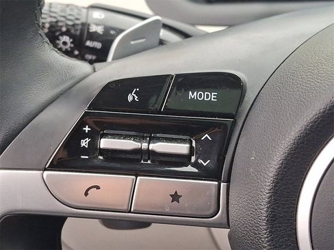 Used 2023 Hyundai Tucson Limited image 23