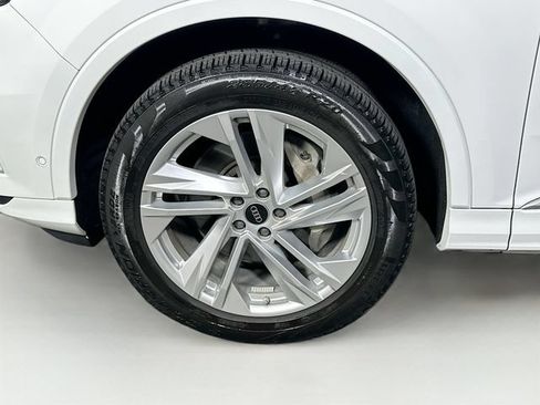 Used 2023 Audi Q7 2.0T Premium w/ Convenience Package AWD/4WD image 32
