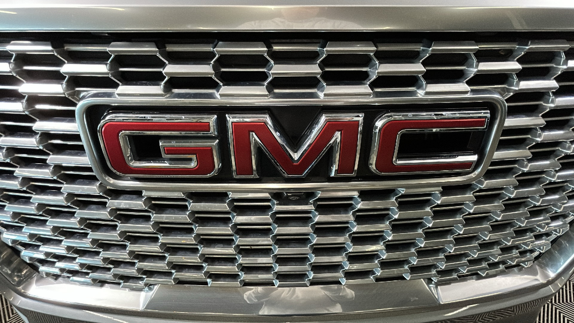 Used 2024 GMC Yukon XL Denali w/ Denali Reserve Package AWD/4WD image 10