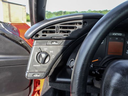 Used 1995 Chevrolet Corvette ZR1 RWD image 37
