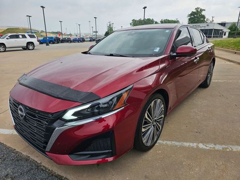 Used 2023 Nissan Altima 2.5 SL FWD image 8