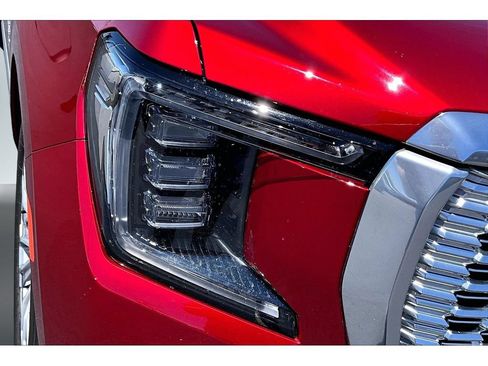 Used 2021 GMC Yukon Denali w/ Denali Ultimate Package AWD/4WD image 27