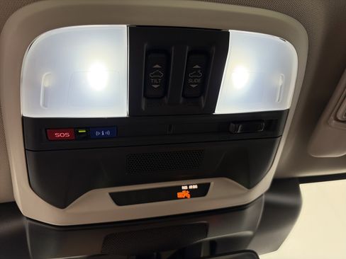 Used 2026 Subaru Crosstrek 2.0i Premium image 29