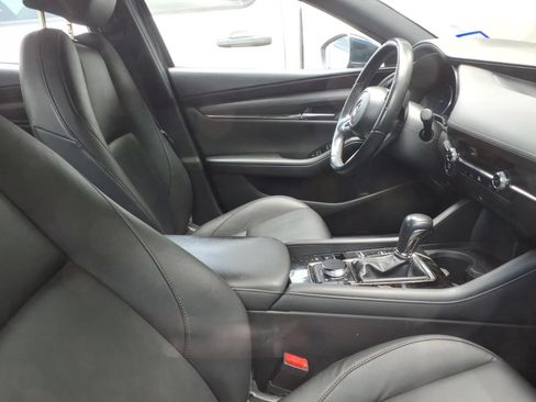 Used 2021 MAZDA MAZDA3 s FWD image 9