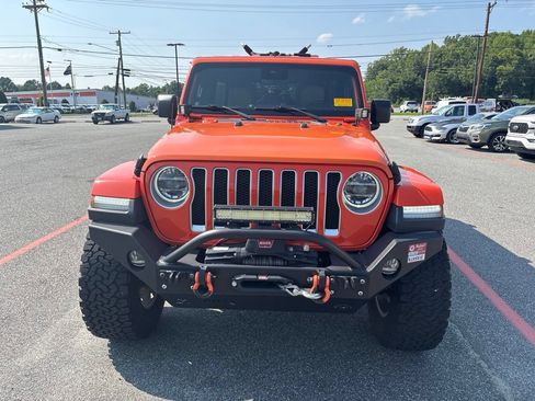 Used 2019 Jeep Wrangler Unlimited Sahara AWD/4WD image 10