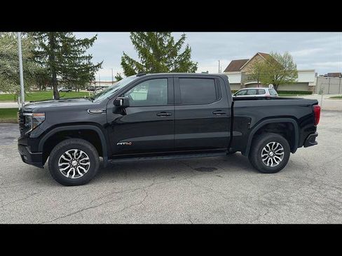 Certified 2023 GMC Sierra 1500 AT4 w/ AT4 Premium Package AWD/4WD image 33