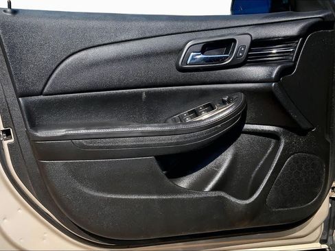 Used 2016 Chevrolet Malibu LT FWD image 20