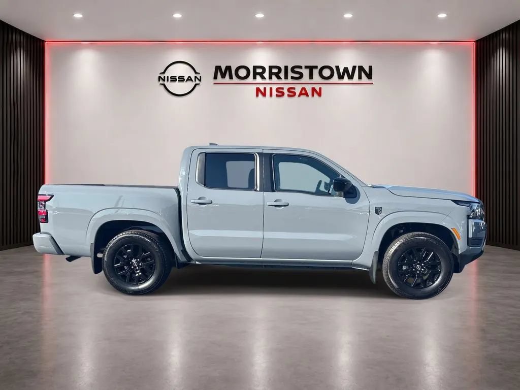 Used 2026 Nissan Frontier SV w/ All-Weather Content Package RWD image 2