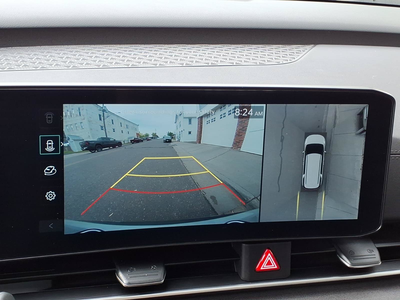 Used 2025 Kia Carnival SX FWD image 14