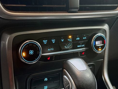 Used 2020 Ford EcoSport SE w/ SE Convenience Package FWD image 17