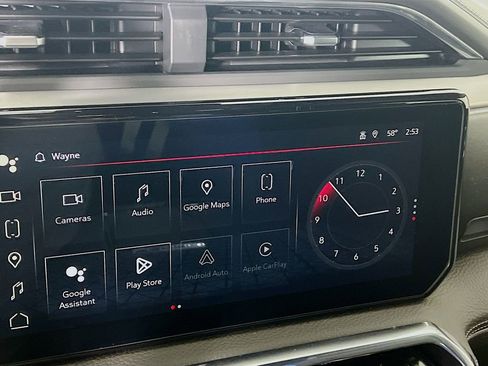 Certified 2025 GMC Sierra 2500 Denali image 13