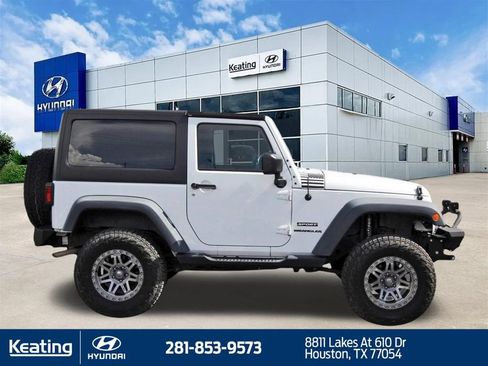 Used 2015 Jeep Wrangler Sport AWD/4WD image 4