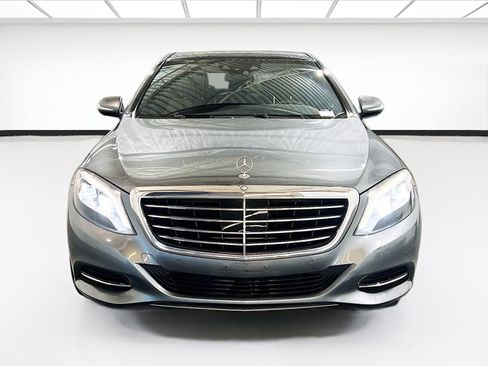 Used 2017 Mercedes-Benz S 550 Sedan w/ Premium Package image 2