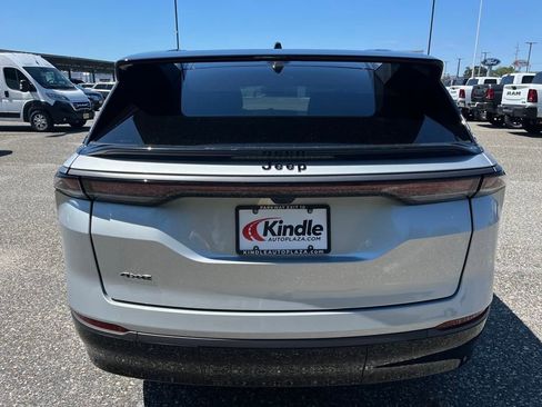 New 2025 Jeep Wagoneer S Limited image 26