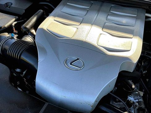 Used 2013 Lexus GX 460 image 32