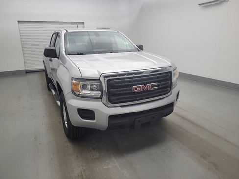 Used 2019 GMC Canyon 2WD Crew Cab w/ Convenience Package image 14