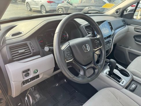 Used 2019 Honda Pilot EX image 16