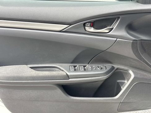 Used 2018 Honda Civic Sport image 21