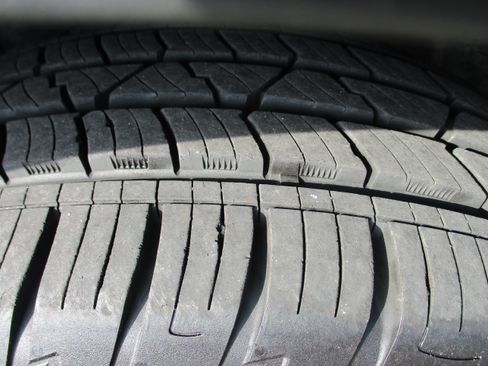 Certified 2019 Honda CR-V Touring image 10