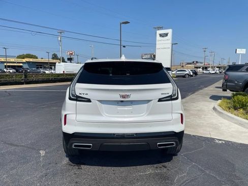 Used 2024 Cadillac XT4 Sport w/ Cold Weather Package FWD image 4