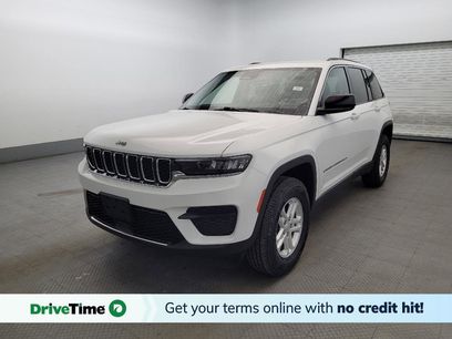 Used 2023 Jeep Grand Cherokee Laredo w/ Luxury Tech Group I