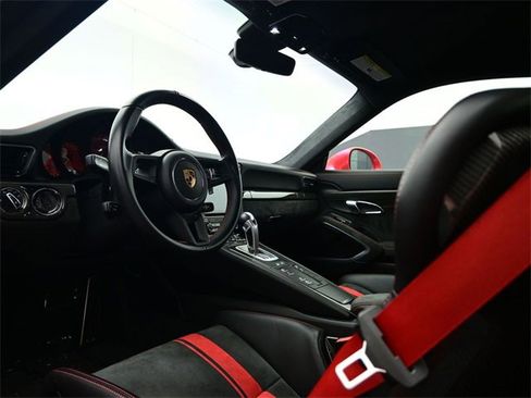Used 2018 Porsche 911 GT3 image 8