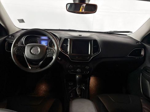 Used 2020 Jeep Cherokee Trailhawk image 12