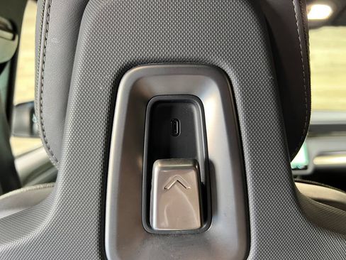 Used 2024 Rivian R1S Adventure AWD/4WD image 26