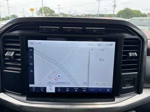 Certified 2022 Ford F150 Lariat w/ Equipment Group 502A High image 32