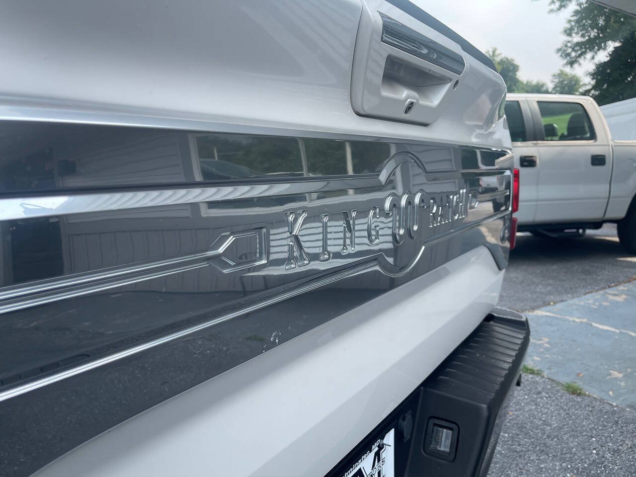 Used 2016 Ford F150 King Ranch w/ Equipment Group 601A Luxury AWD/4WD image 14
