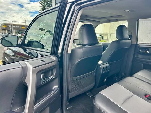 Certified 2024 Toyota 4Runner SR5 Premium w/ Moonroof Package AWD/4WD image 11