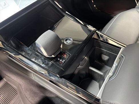 New 2025 Land Rover Range Rover Sport Dynamic SE image 13