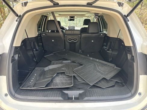 Used 2025 Honda Pilot Touring image 27