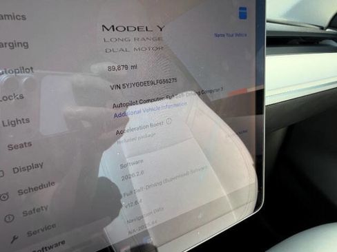 Used 2020 Tesla Model Y Long Range image 11