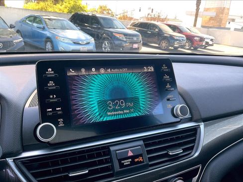 Used 2018 Honda Accord Sport image 23