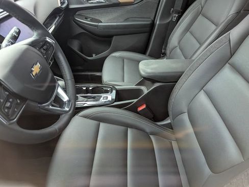Used 2023 Chevrolet TrailBlazer ACTIV w/ Sun and Liftgate Package FWD image 9