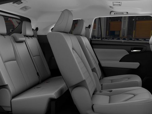 New 2026 Toyota Highlander XLE image 21