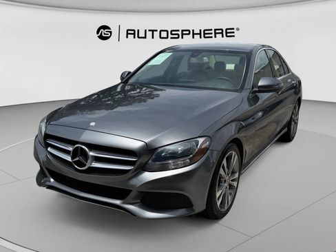 Used 2017 Mercedes-Benz C 300 Sedan image 4