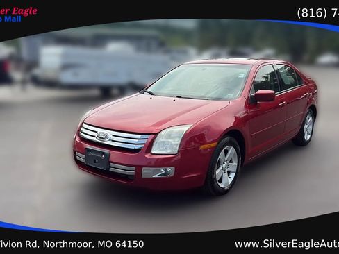 Used 2008 Ford Fusion SE FWD image 1