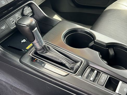Used 2024 Honda Civic Touring image 19