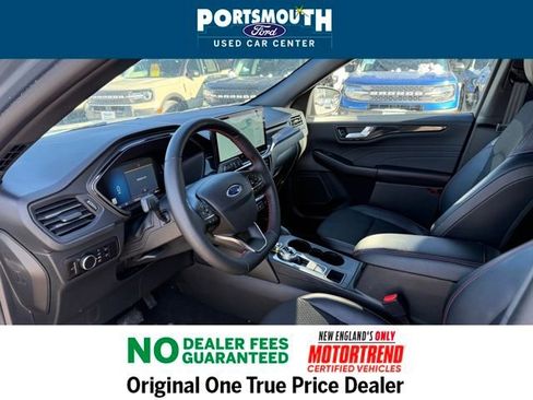 Used 2025 Ford Escape ST-Line w/ Tech Pack #1 image 4