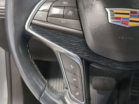 Used 2025 Cadillac XT5 Premium Luxury AWD/4WD image 23