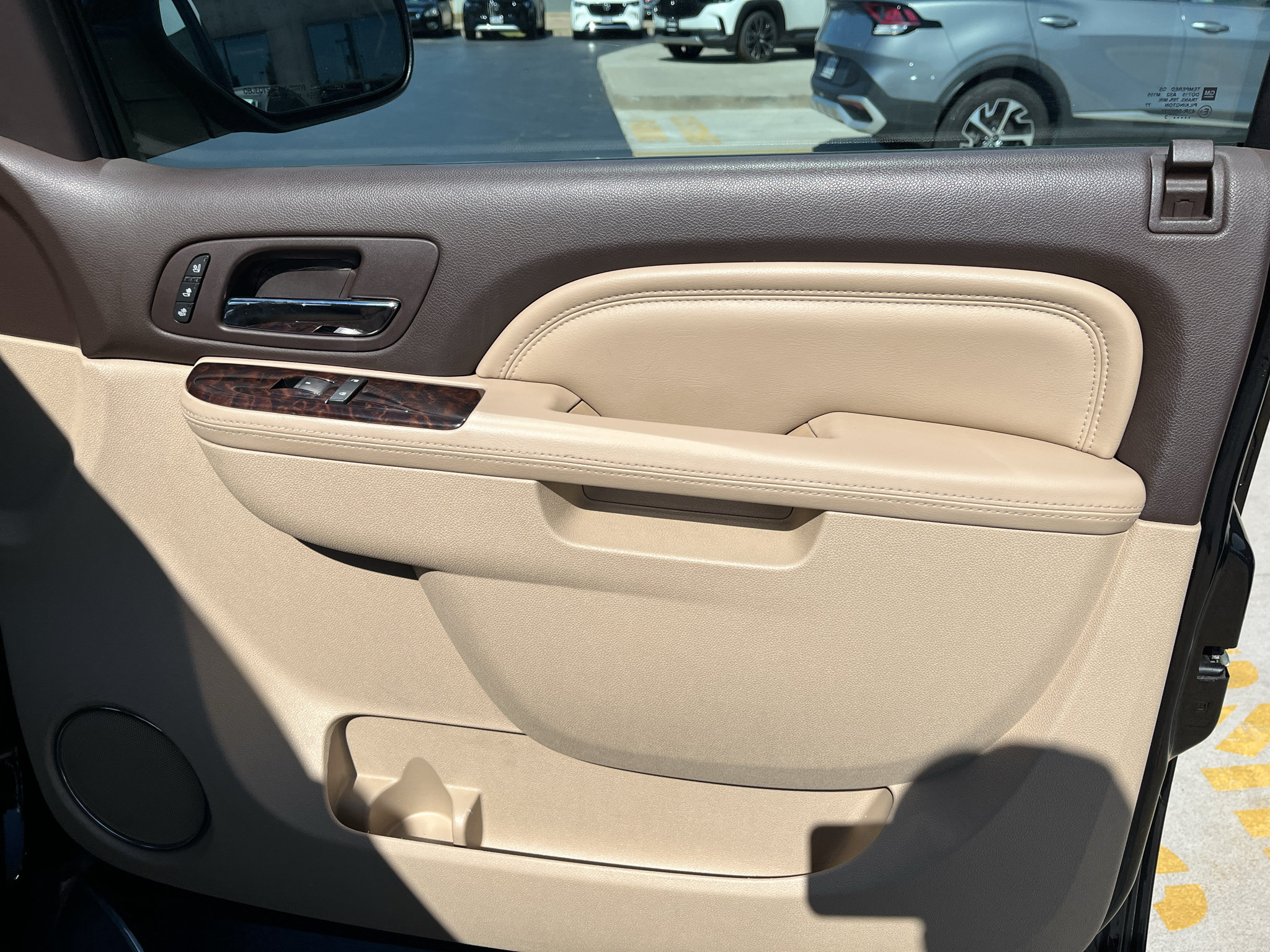 Used 2013 GMC Yukon XL Denali AWD/4WD image 43