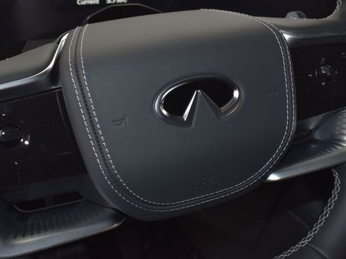 Certified 2025 INFINITI QX80 Sensory image 14