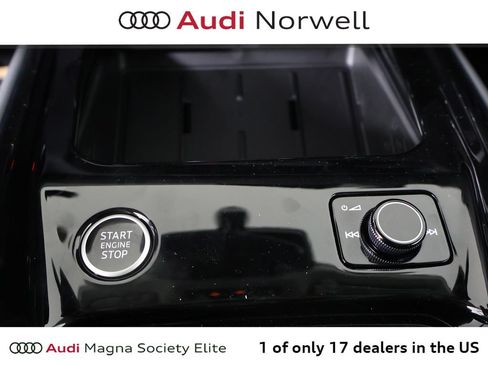 New 2026 Audi Q3 quattro 2.0T AWD/4WD image 3