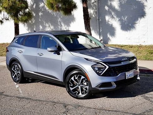 Certified 2025 Kia Sportage EX FWD image 1