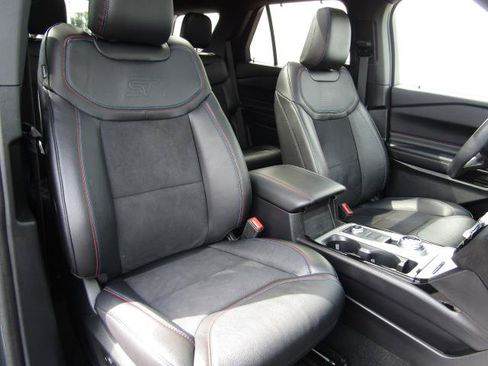 Used 2024 Ford Explorer ST w/ Equipment Group 401A AWD/4WD image 11