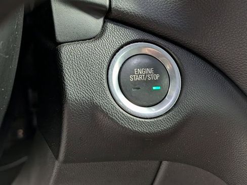 Used 2019 Chevrolet Equinox LT FWD image 22