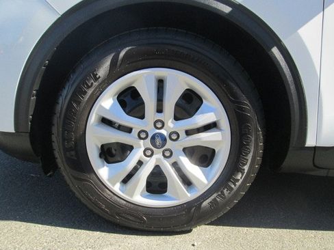 Used 2022 Ford Escape S image 7